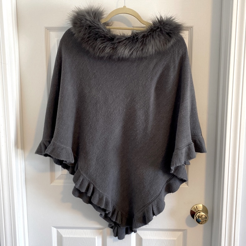 Shihreen Grey Fur Trimmed Poncho Sweater